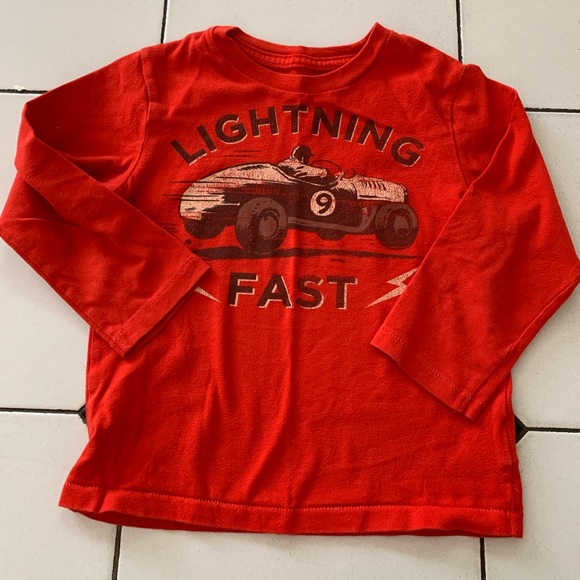 Gap T-shirt bundle for toddler (3) - size 3T - Picture 2 of 4